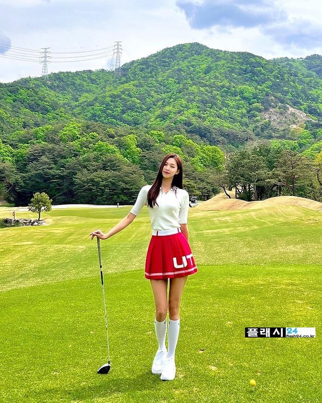 모델 엄예진
