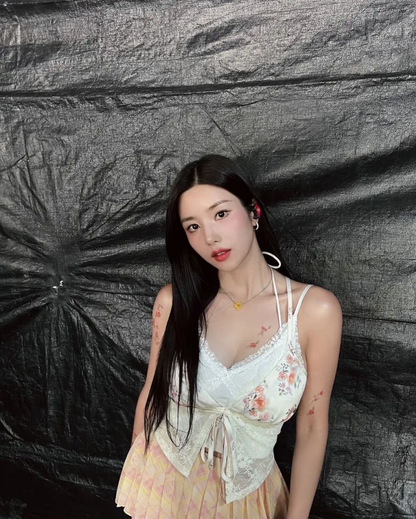 권은비.jpg