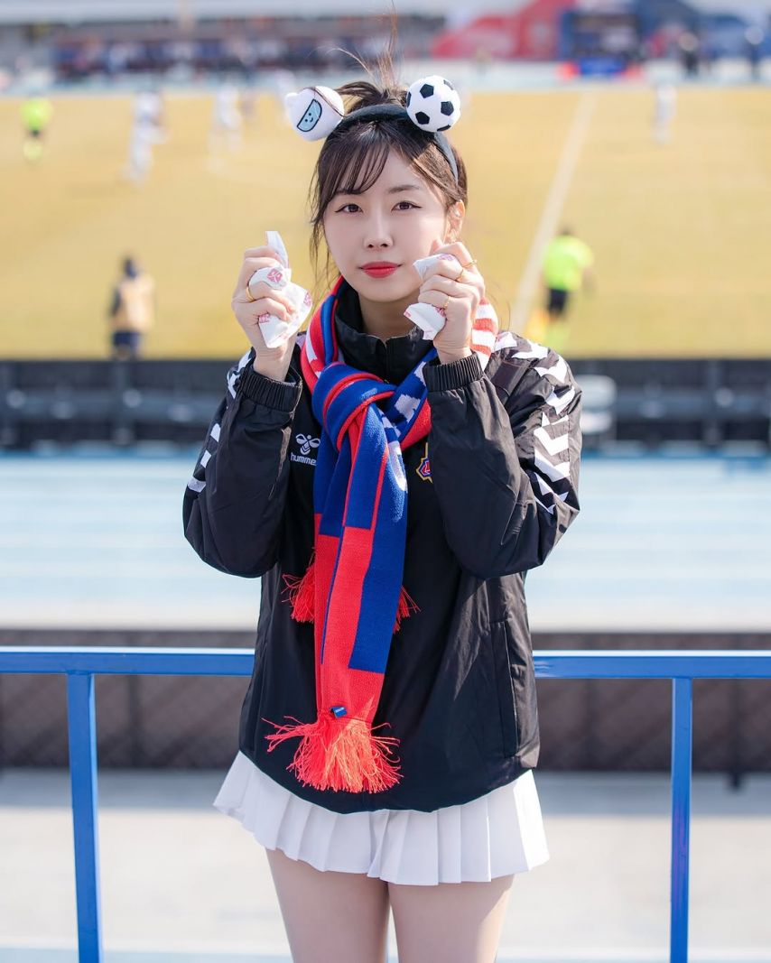 안지현