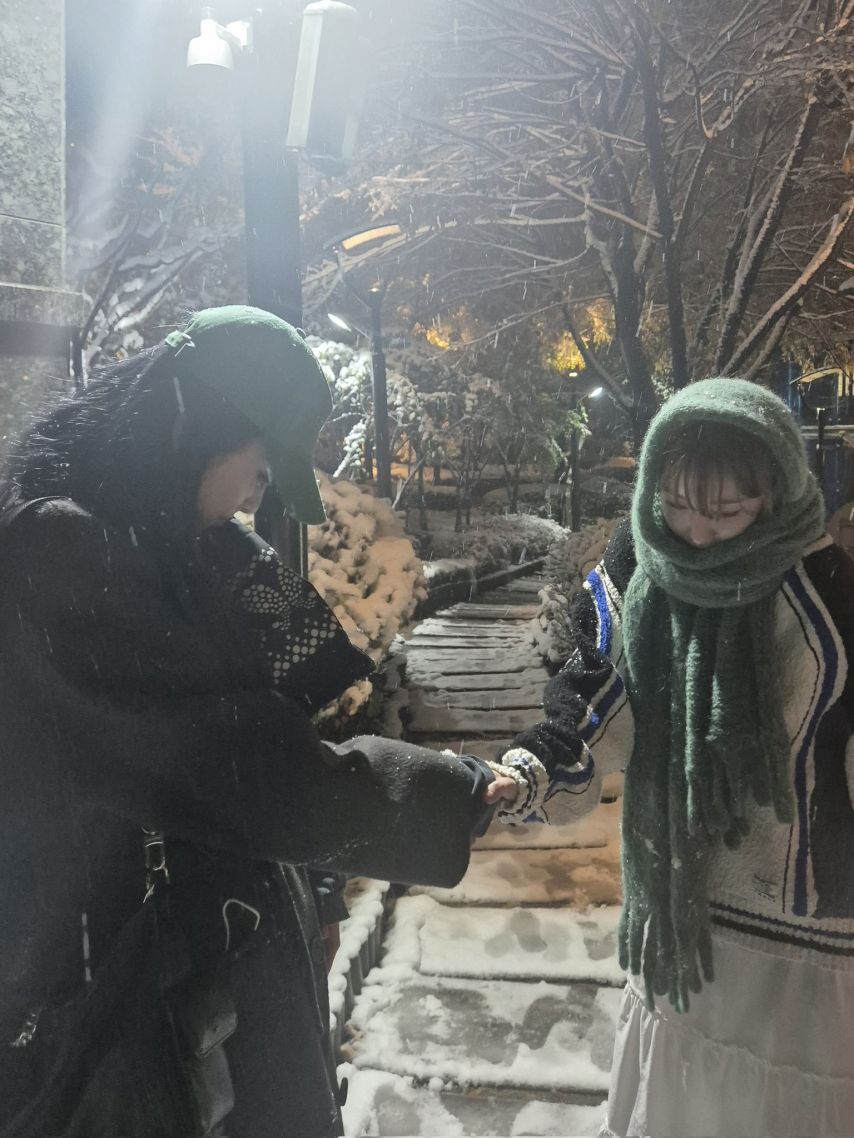 르세라핌 사쿠라 (김채원,허윤진,카즈하)