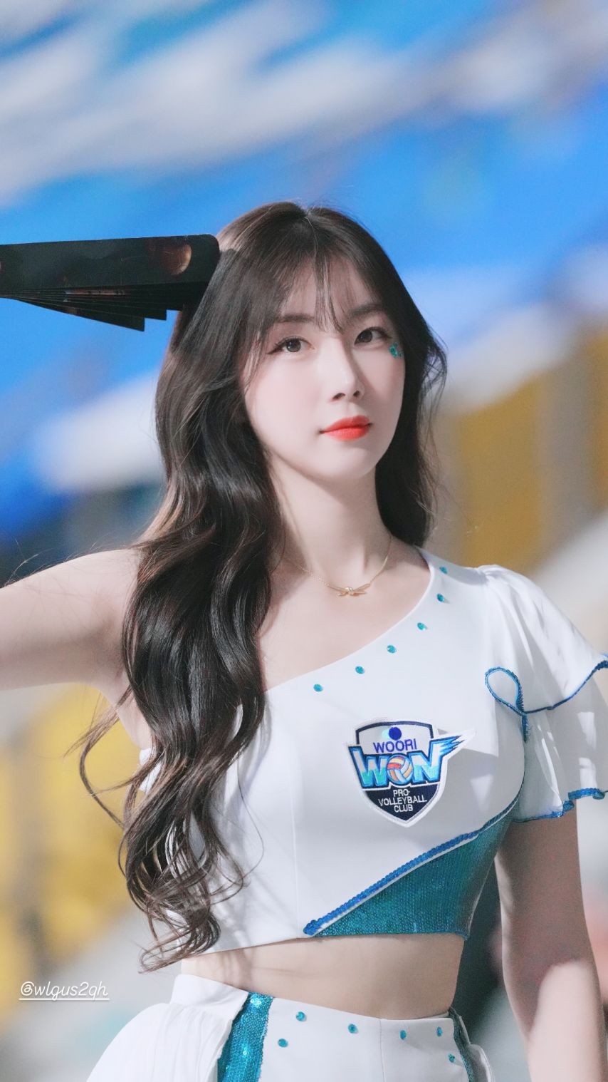 안지현