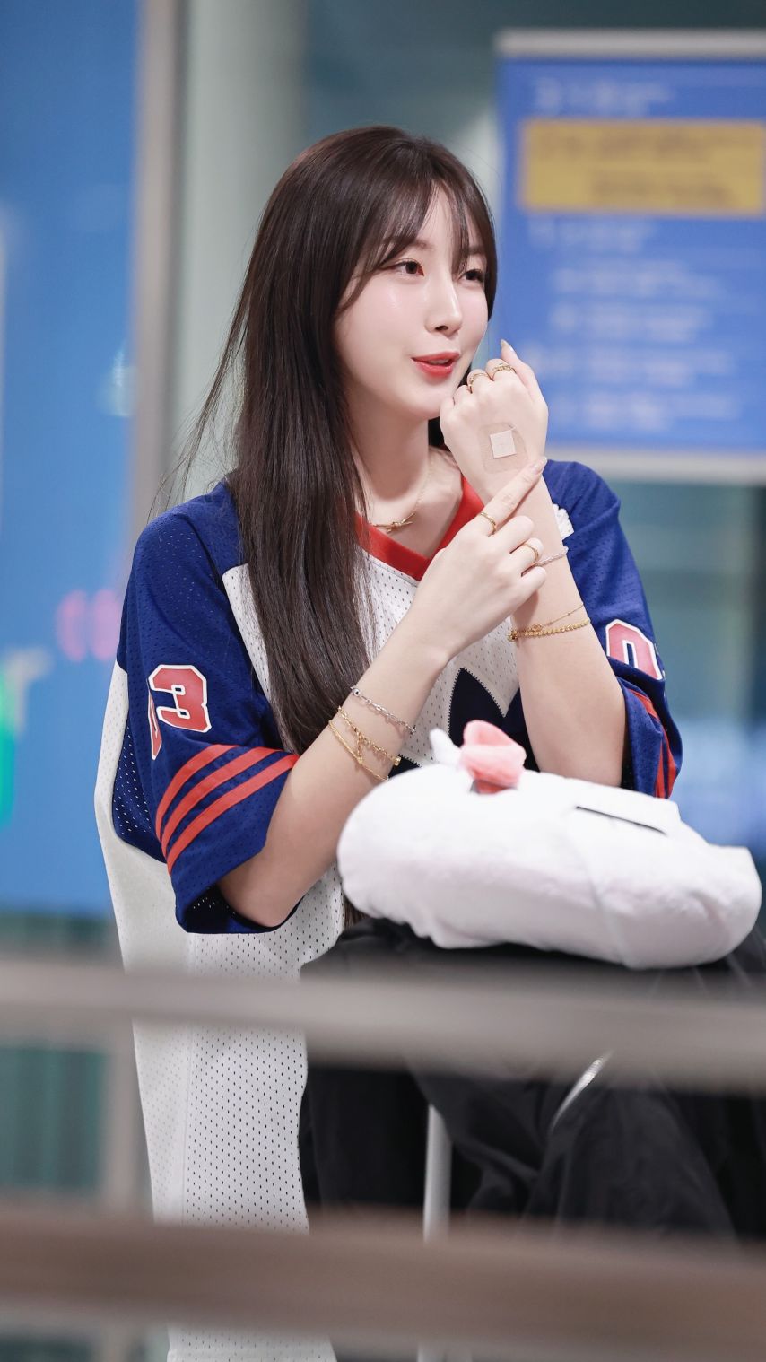 안지현