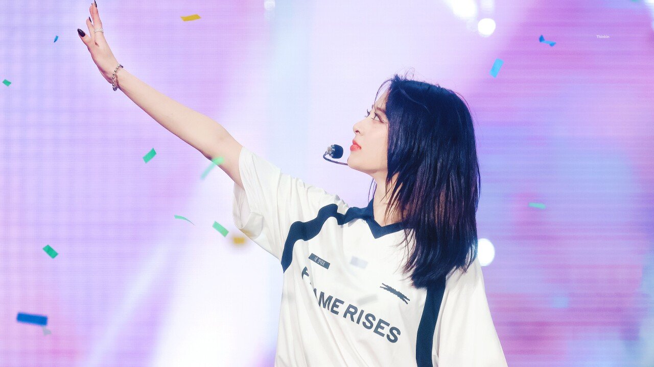 르세라핌 윤진