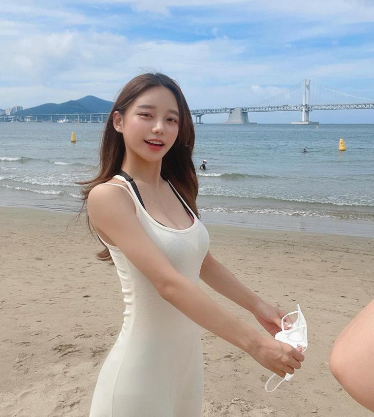 윤주