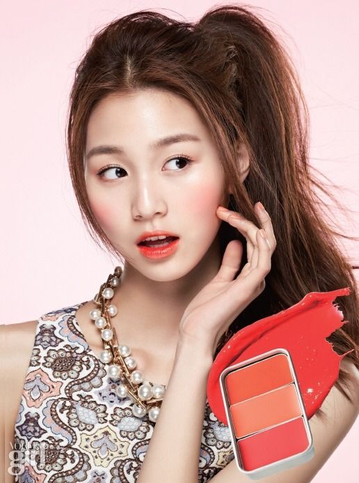 모델 엄예진