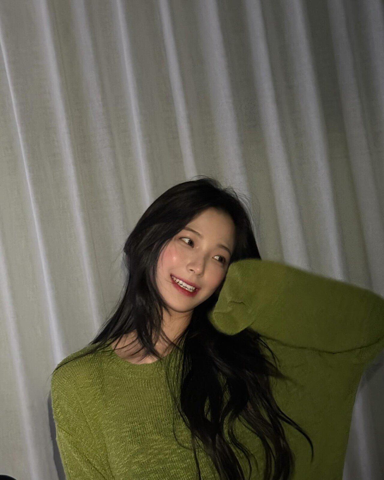 프로미스나인 지헌