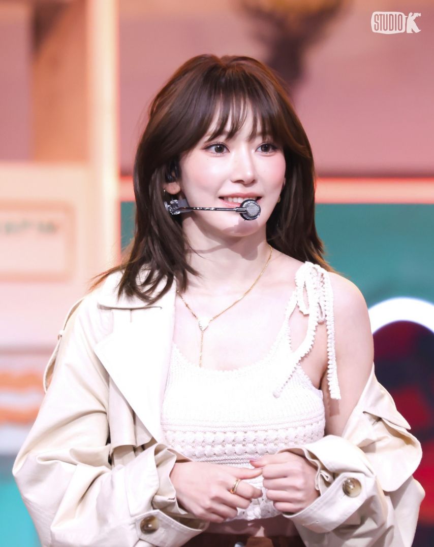 LESSERAFIM르세라핌 뮤직뱅크 금고털이