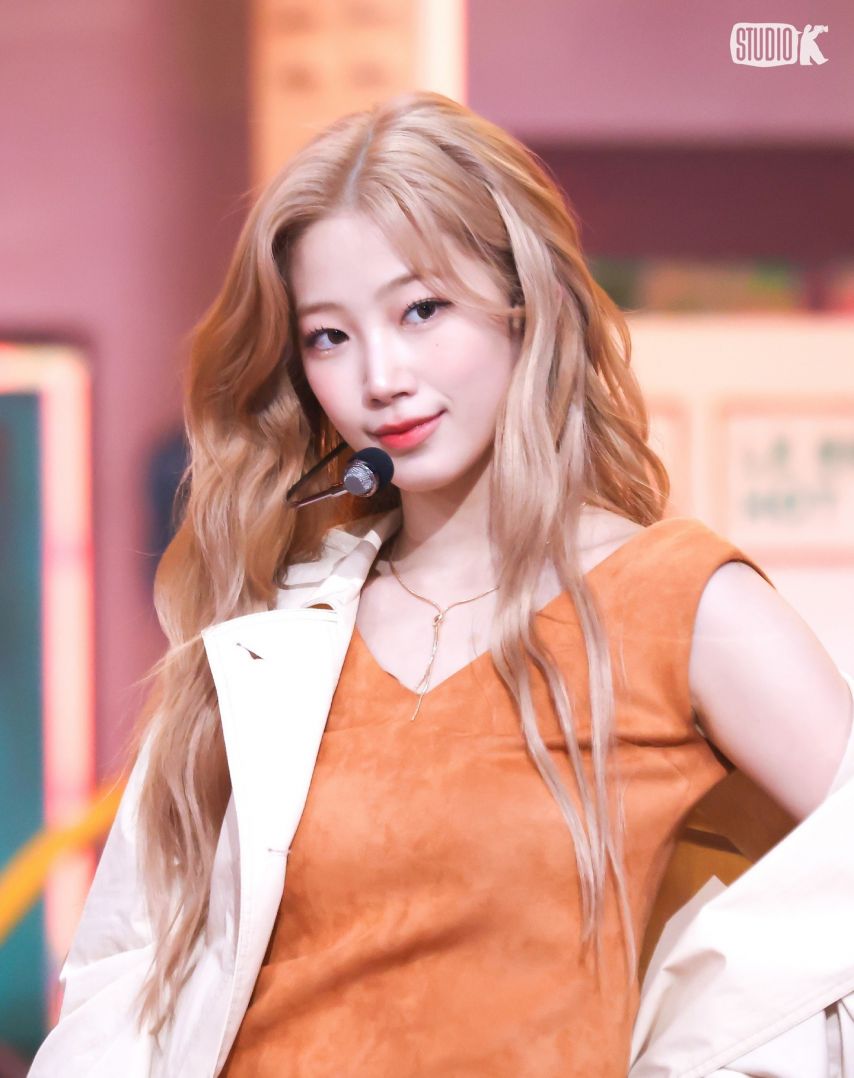 LESSERAFIM르세라핌 뮤직뱅크 금고털이
