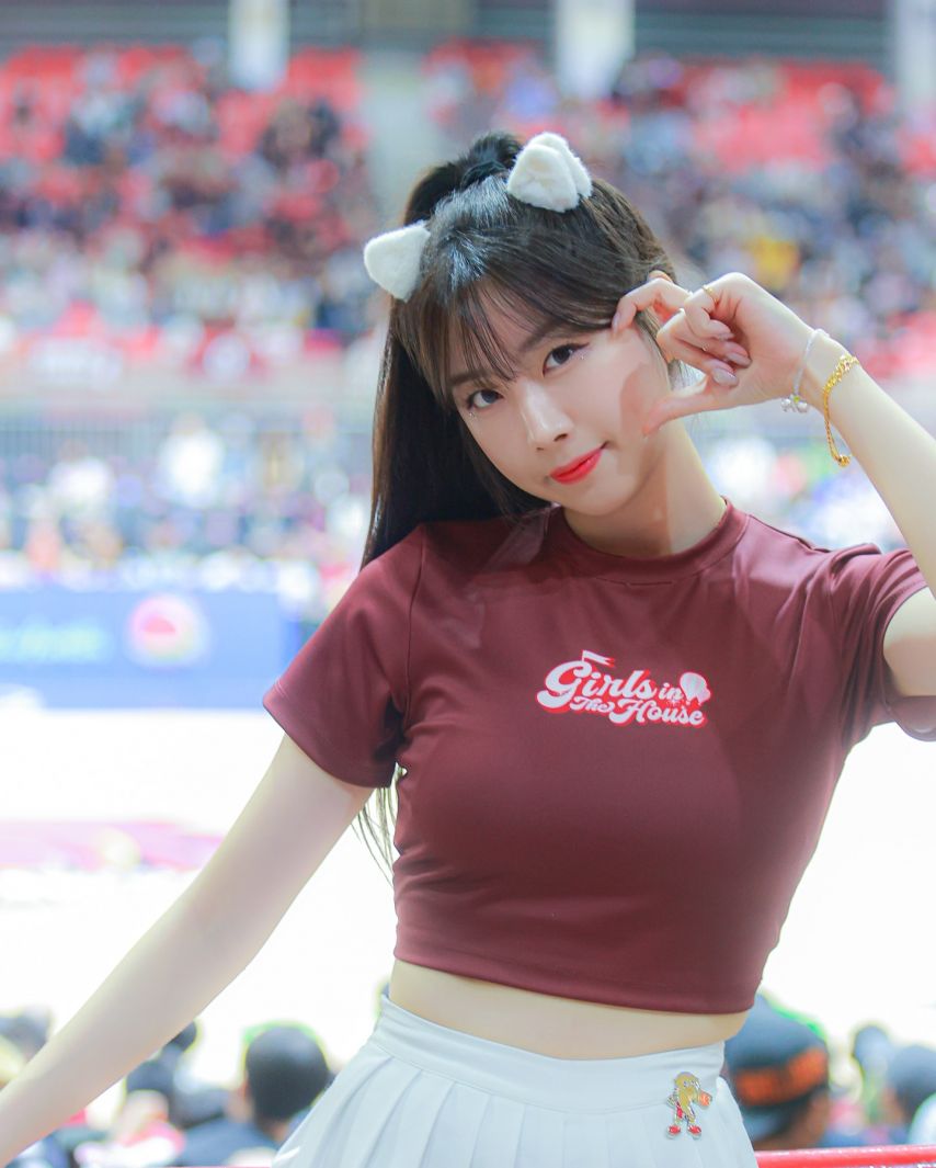 안지현
