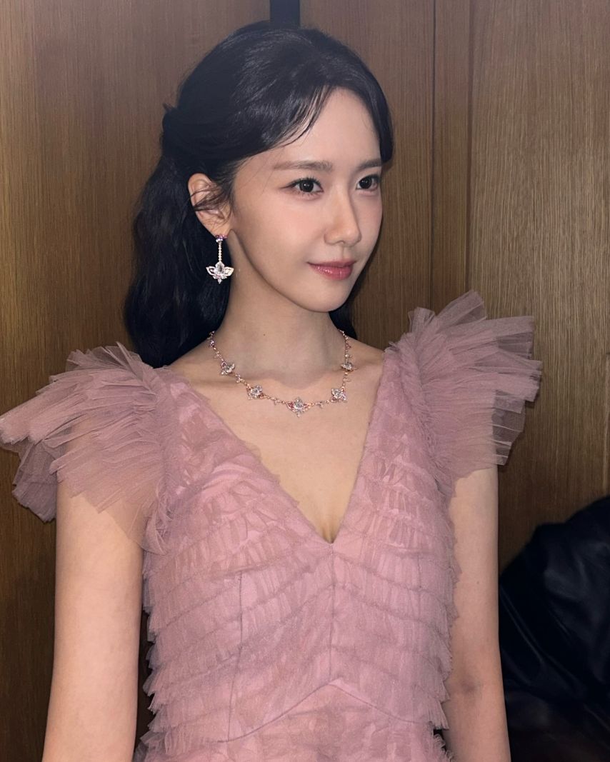 윤아 소녀시대 Qeelin VOGUE