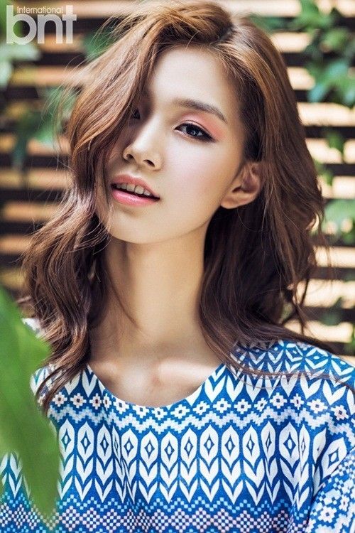 모델 엄예진