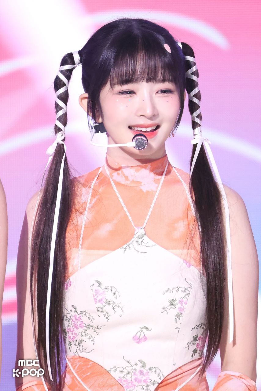 카리나,김채원,장원영,미나,카즈하,레이,설윤