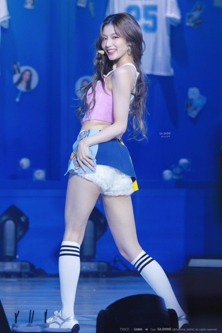 트와이스 사나