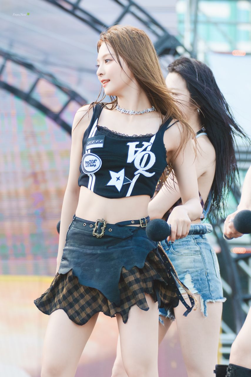 프로미스나인 이나경
