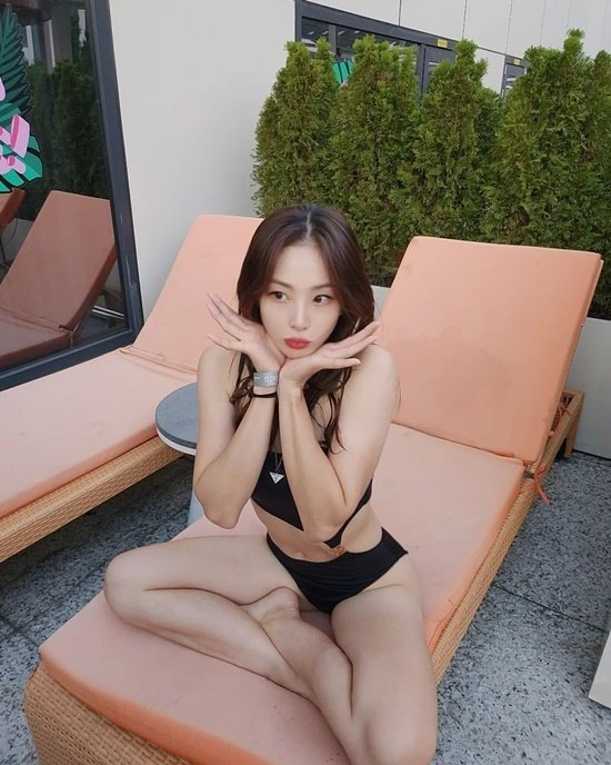 16 )) 신수지 비키니짤 모음