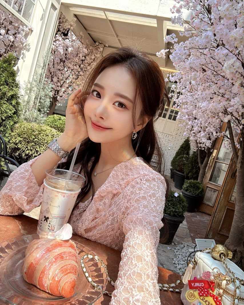 아옳이 김민영