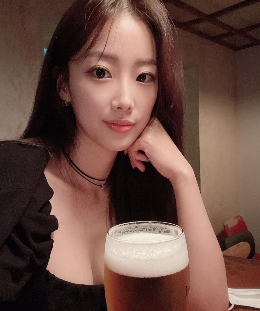 쇼호스트 한예진 (전 브브걸)