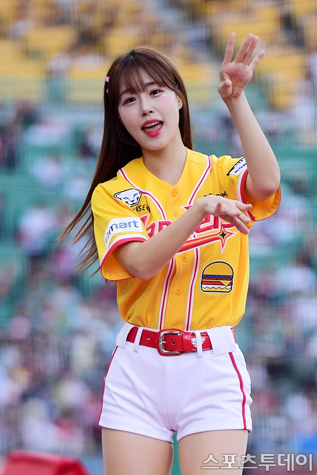 치어리더 김도아