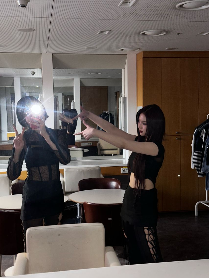 스테이씨 아이사,  윤