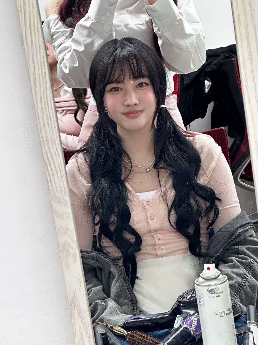 스테이씨 아이사,  윤