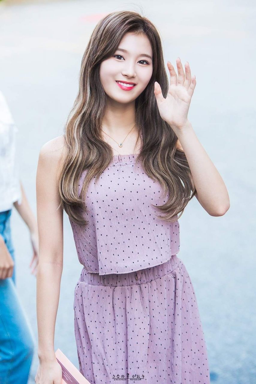 트와이스 사나