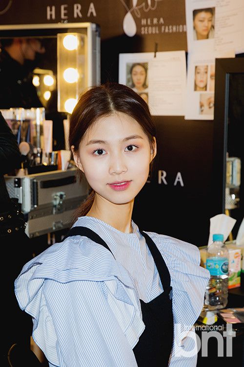 모델 엄예진