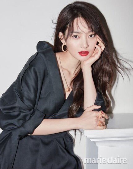배우 신민아