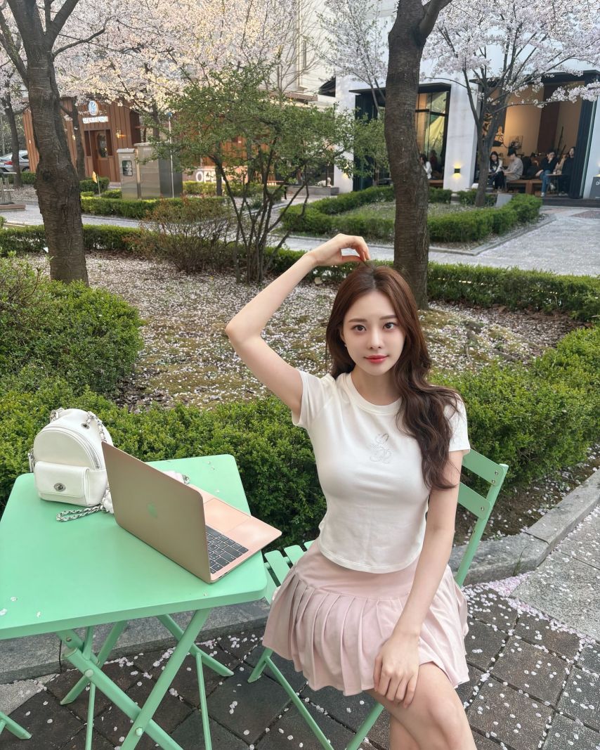 아옳이 김민영