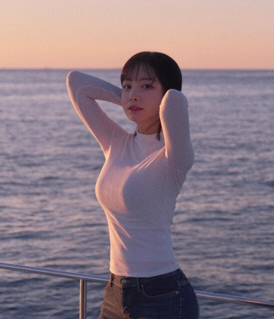 15 )) 피지컬 깡패 아나운서 곽민선 (약스압)