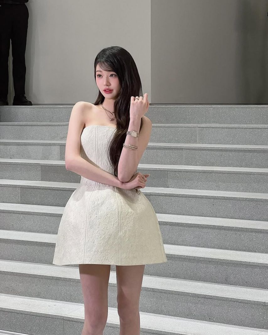 불가리 행사장 아이브 장원영 . JPGIF (스압)