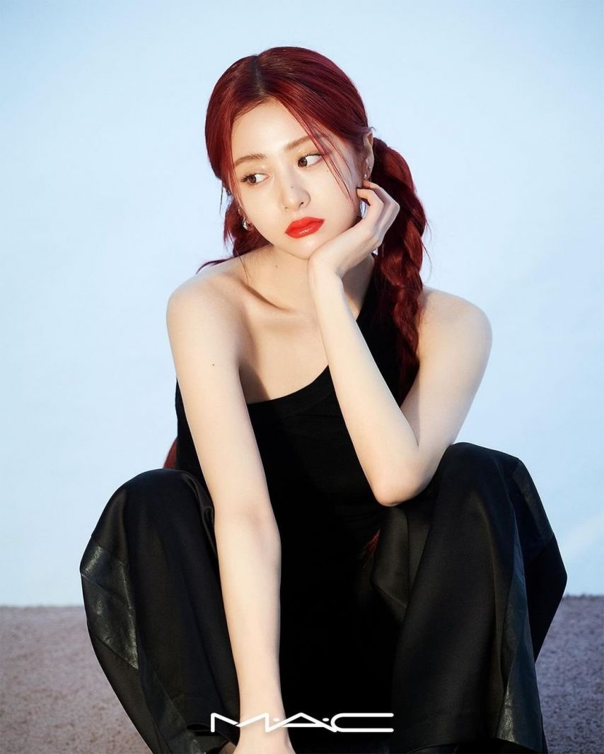 르세라핌 윤진