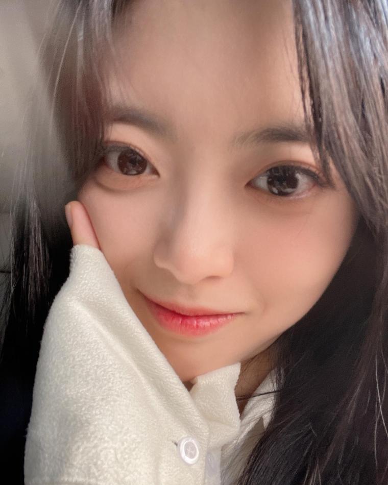 지수연 (前 위키미키)