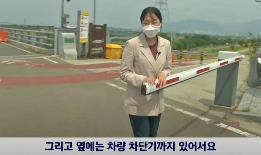 사업비 900억을 들여 만든 다리 13년째 이용불가