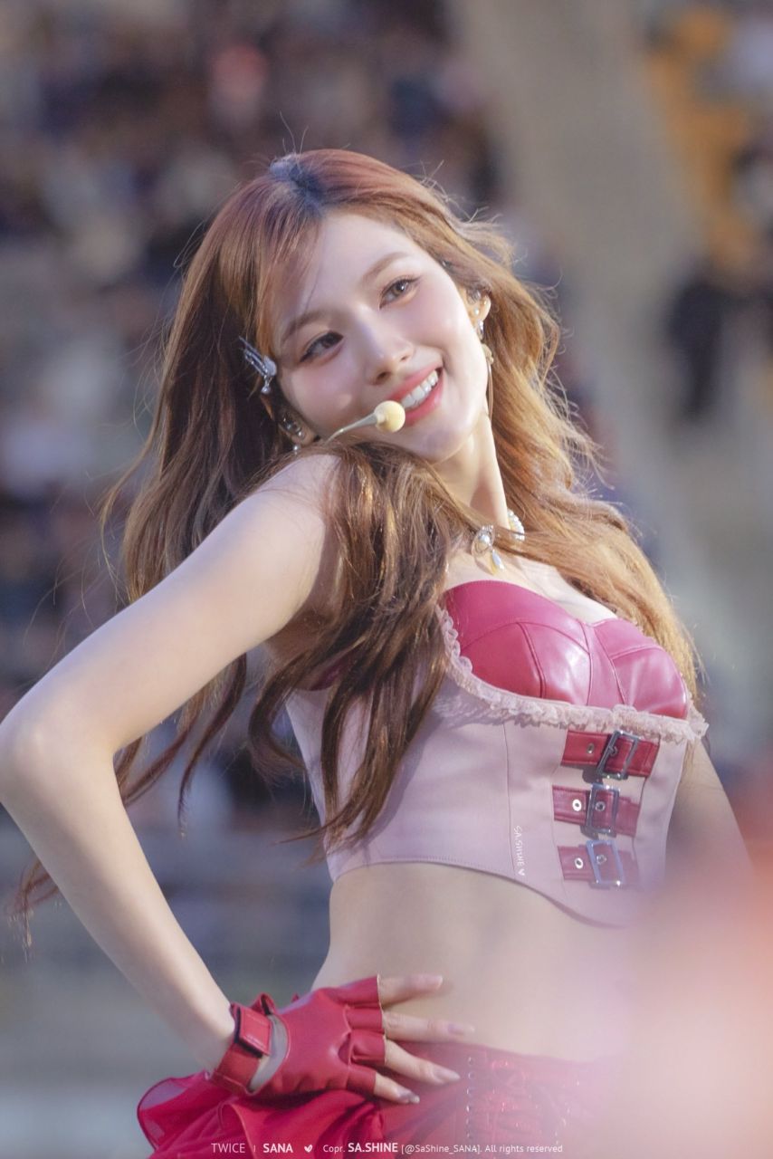 사나 트와이스 250425