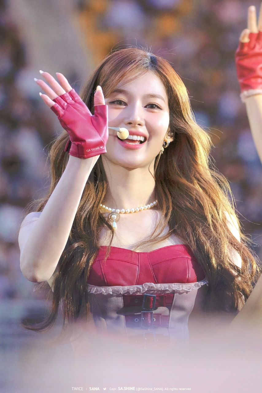 트와이스 사나