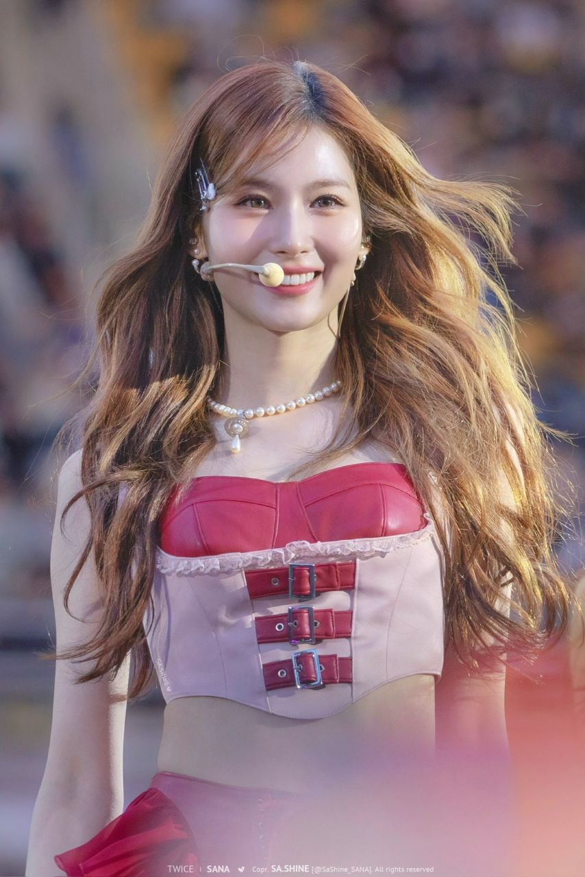 트와이스 사나