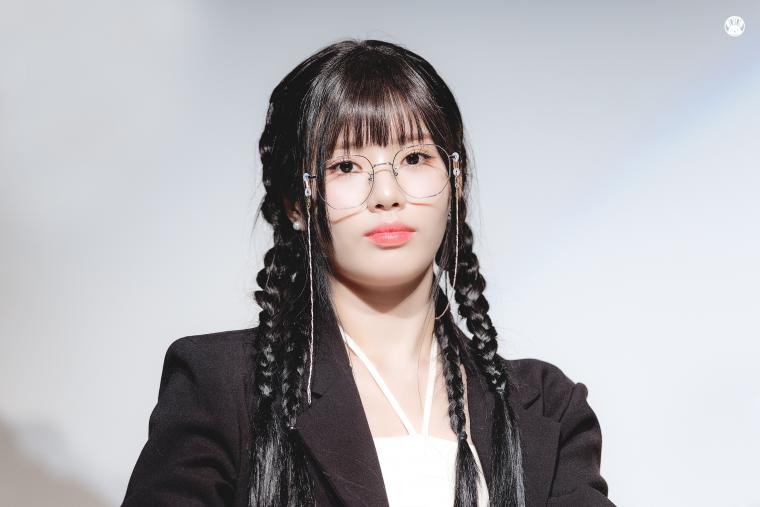 프로미스나인 박지원