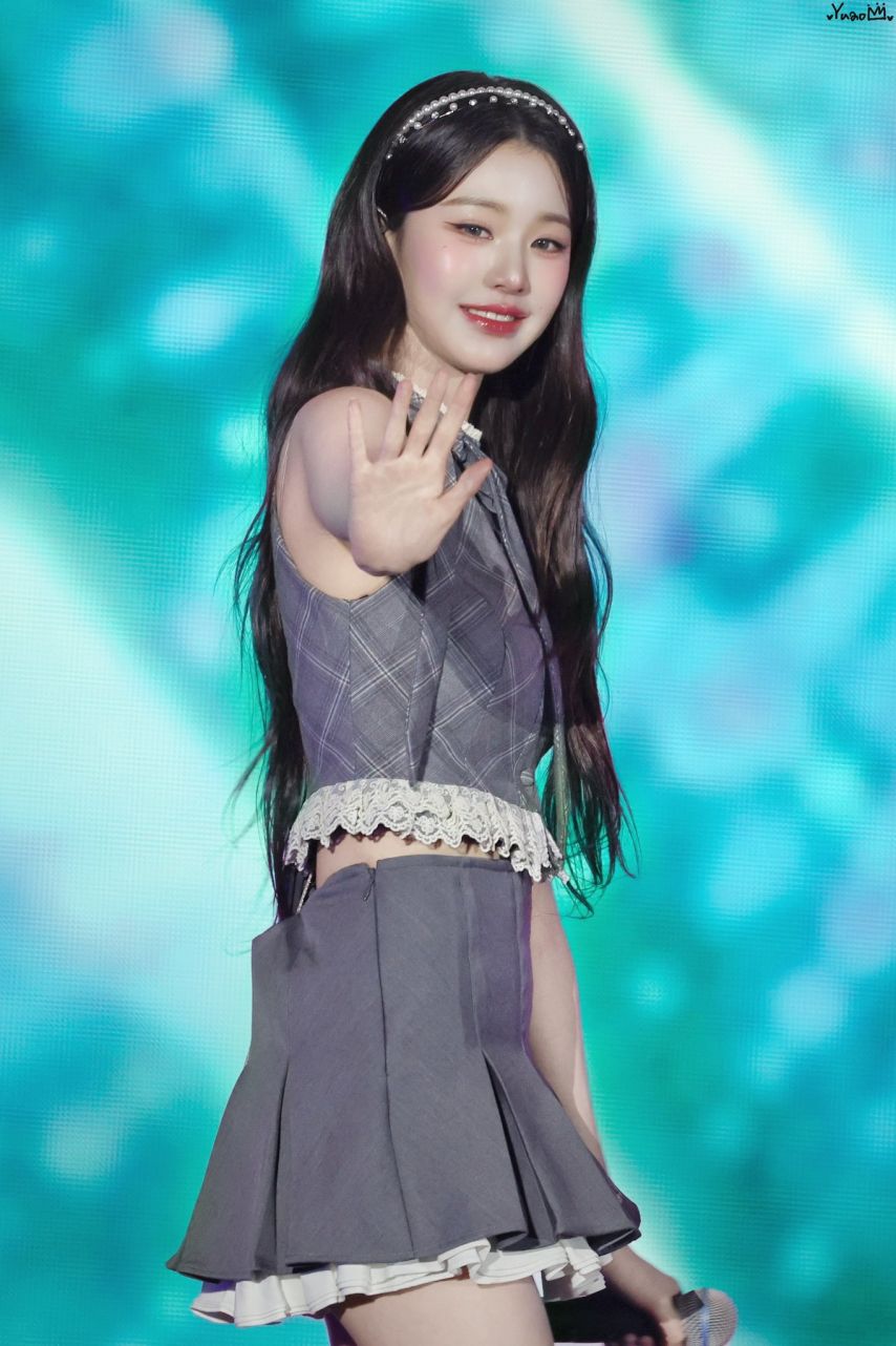 [아이브] 장원영 ..... LIV 골프 코리아 콘서트