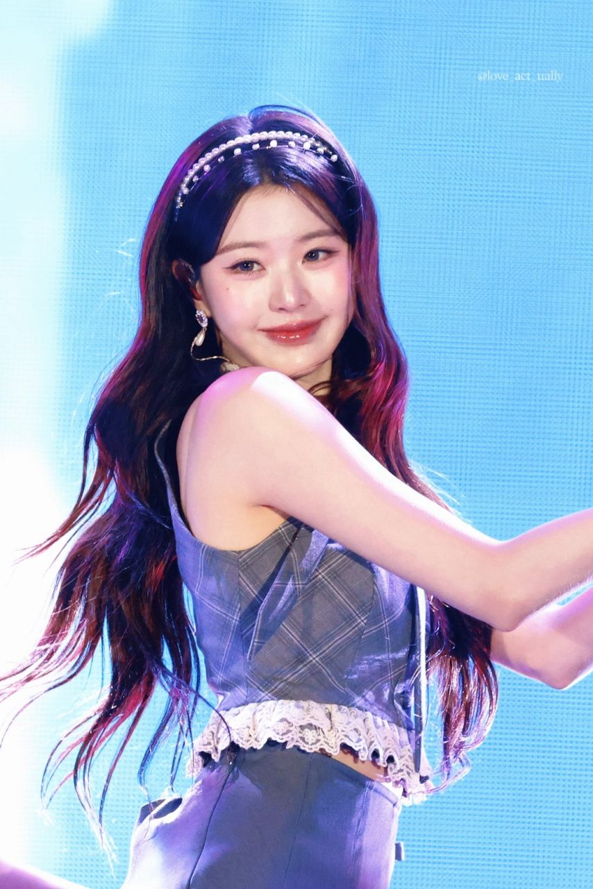 [아이브] 장원영 ..... LIV 골프 코리아 콘서트