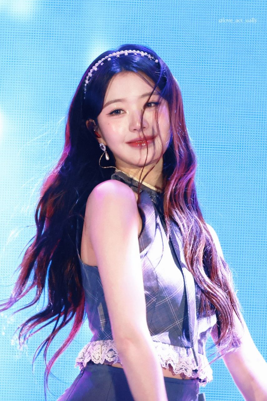 [아이브] 장원영 ..... LIV 골프 코리아 콘서트