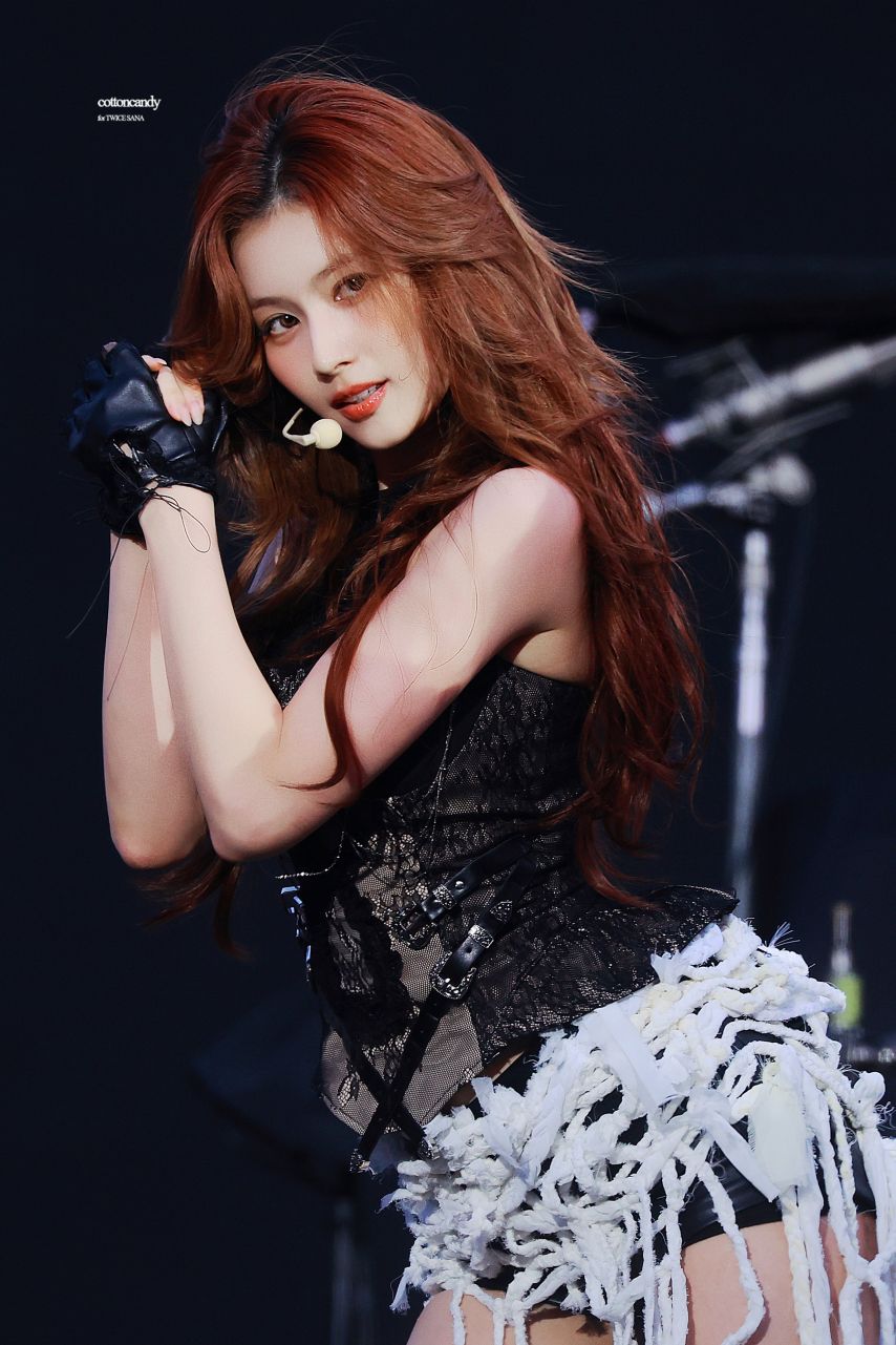 트와이스 사나