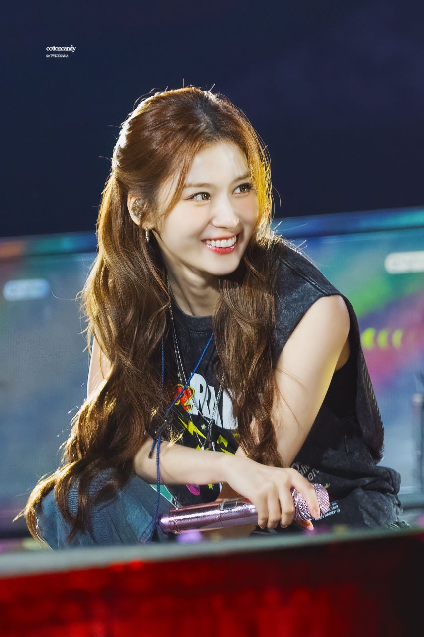 트와이스 사나