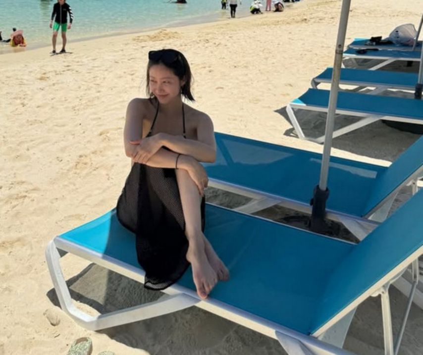 몸매관리 잘하는 한그루 시스루 비키니