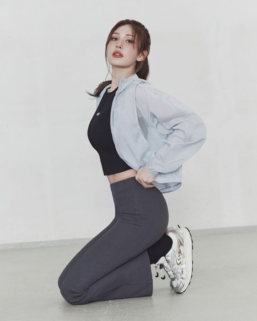 전소미 Northface Whitelabel