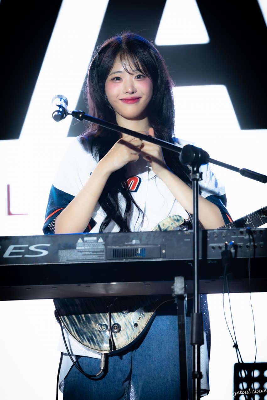 QWER 히나