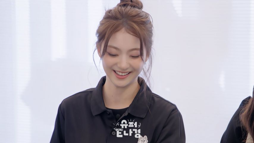 프로미스나인 이나경 슈퍼E나경