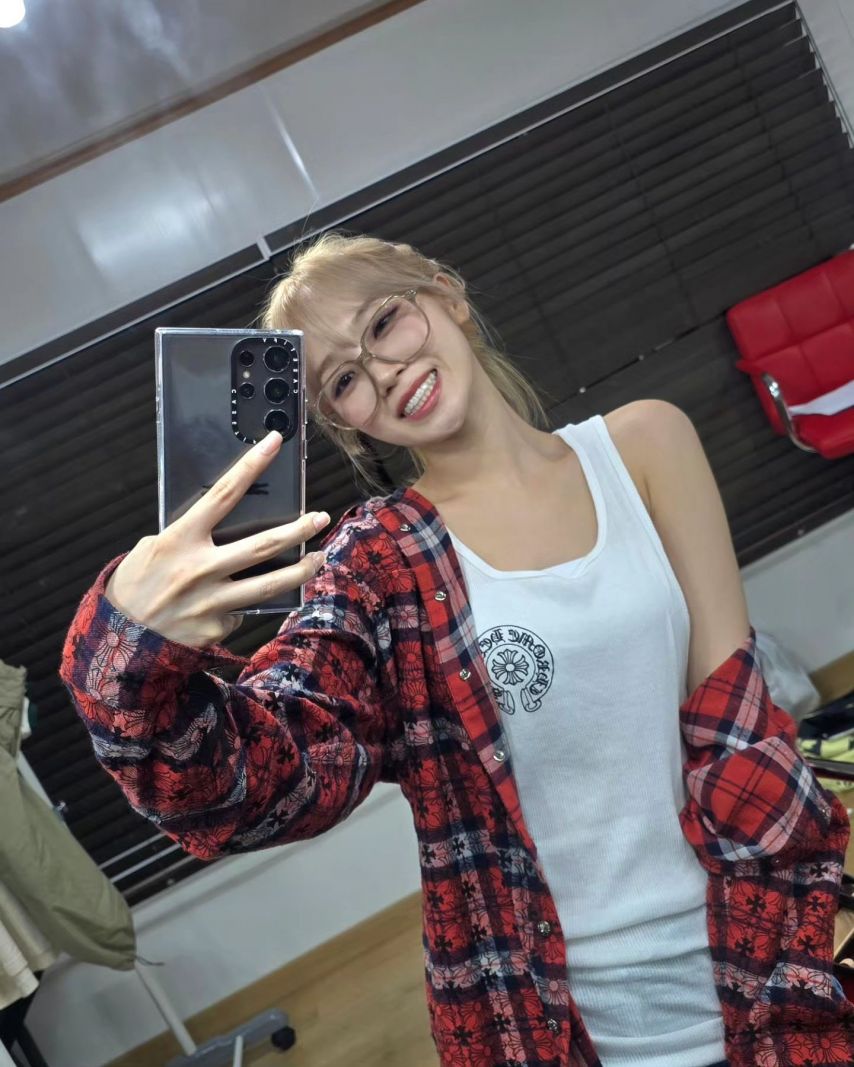 [르세라핌] 킹받는 안경 쓴 김채원