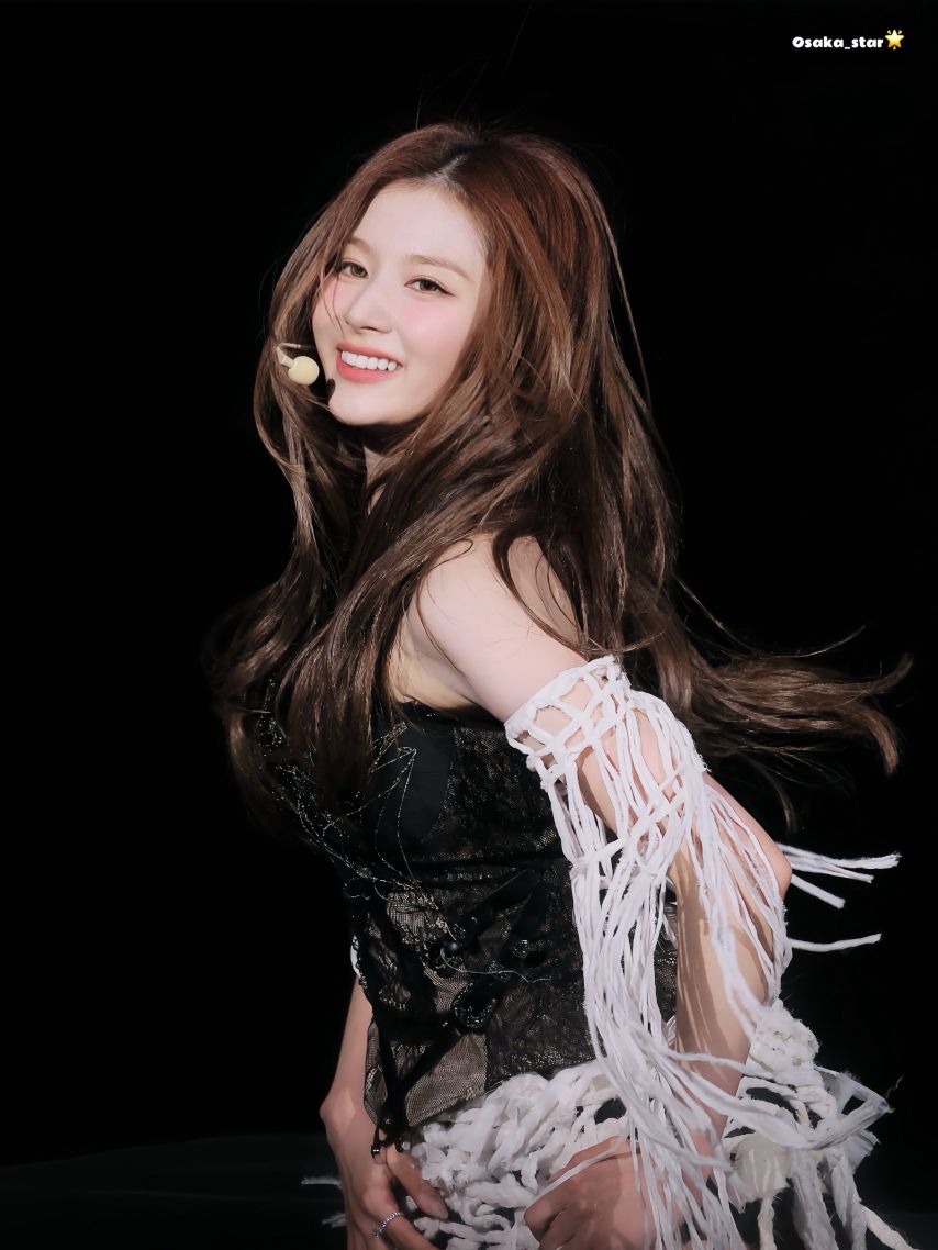 트와이스 사나