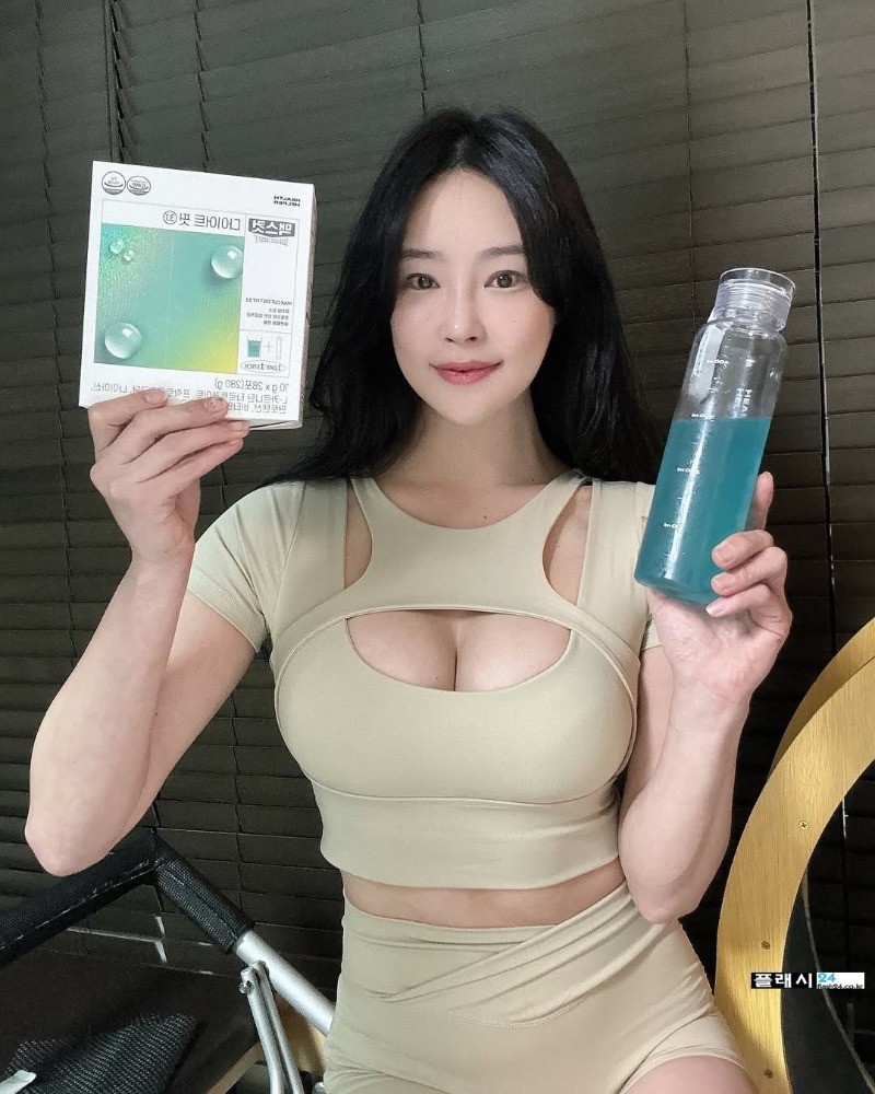 새로운 피지컬 모터쇼 모델 황서현