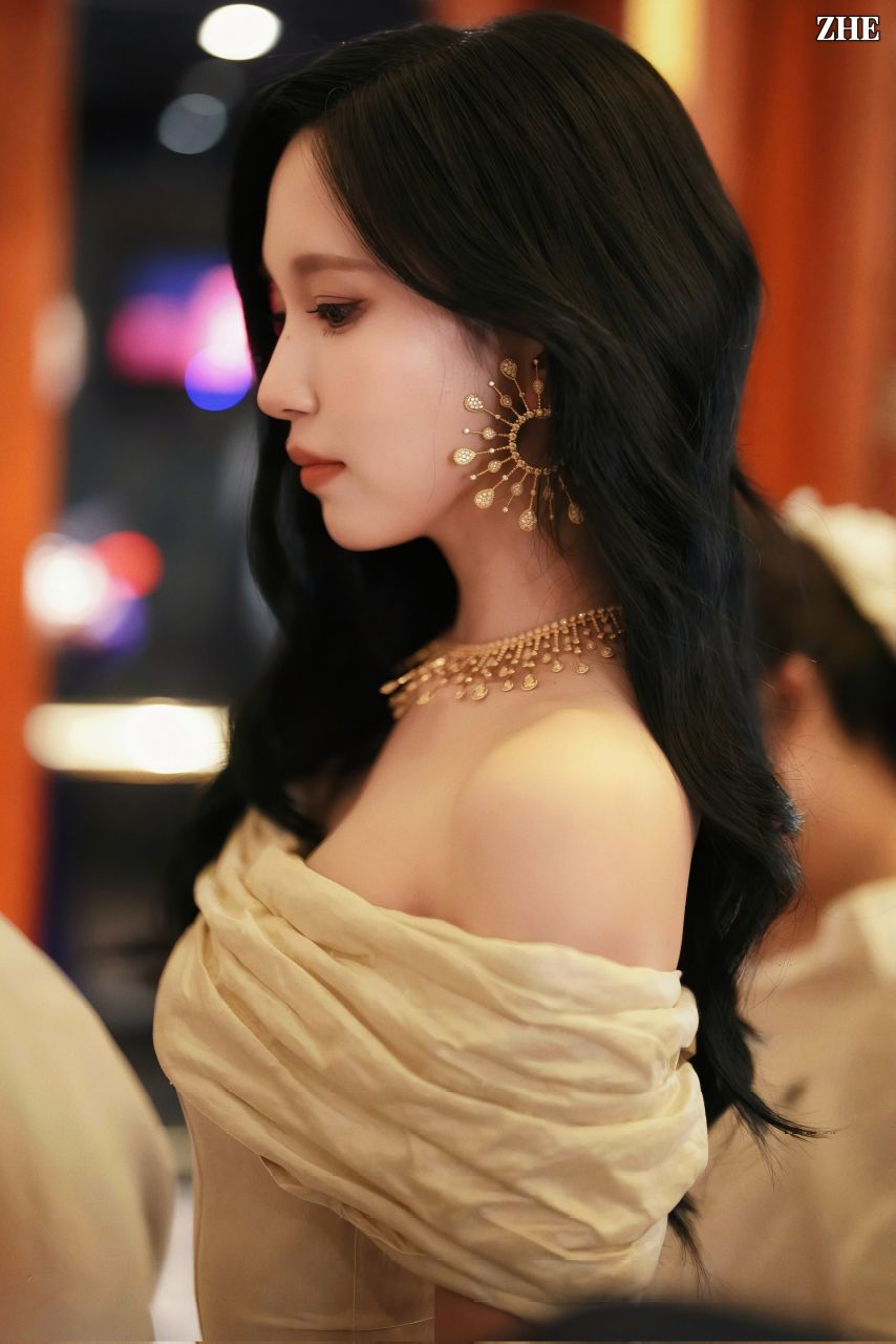 트와이스 미나_ 프랑스 칸느